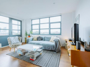 Pass the Keys Central Location Flat near Old St and Dalston Overlooking Rosemary Park and Regents Canal